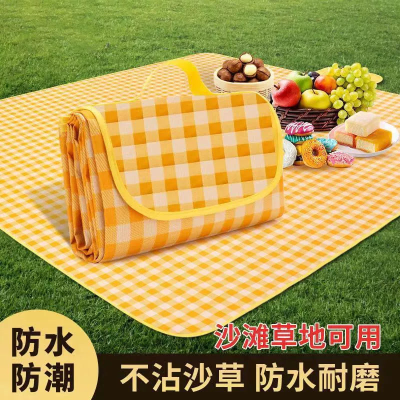 Picnic Mat Moisture Proof Pad Thickened Outdoor Camping Picnic Equipment Waterproof Portable Spring Outing Outing Foldable Picnic Blanket
