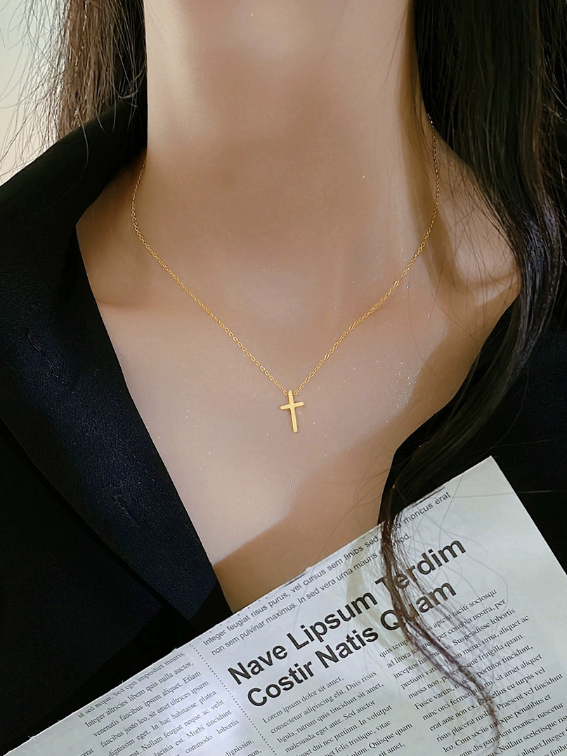 Cross Female Online Influencer 18K Gold Pendant Titanium Steel Necklace