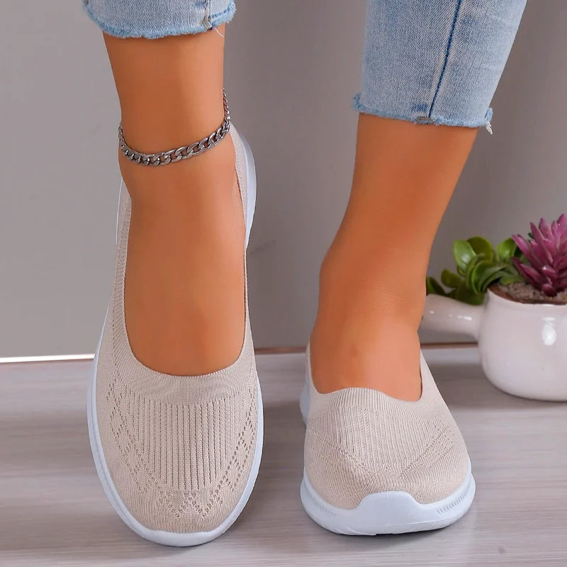 Women's Shoes 2023 High Quality Knitted Women's Vulcanize Shoes Breathable Women Sneakers Flat Heel Slip-on Ladies Casual Shoes