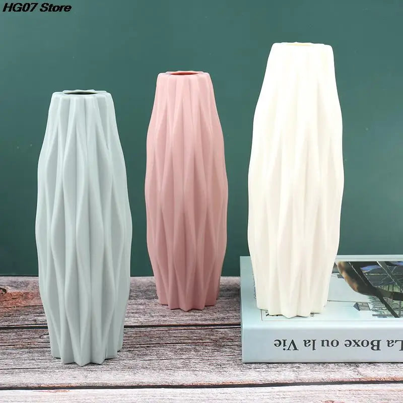 Hot Home Flower Vase Decoration Home Plastic Vase Modern Creative White Imitation Ceramic Flower Pot Hydroponic Home Decoration