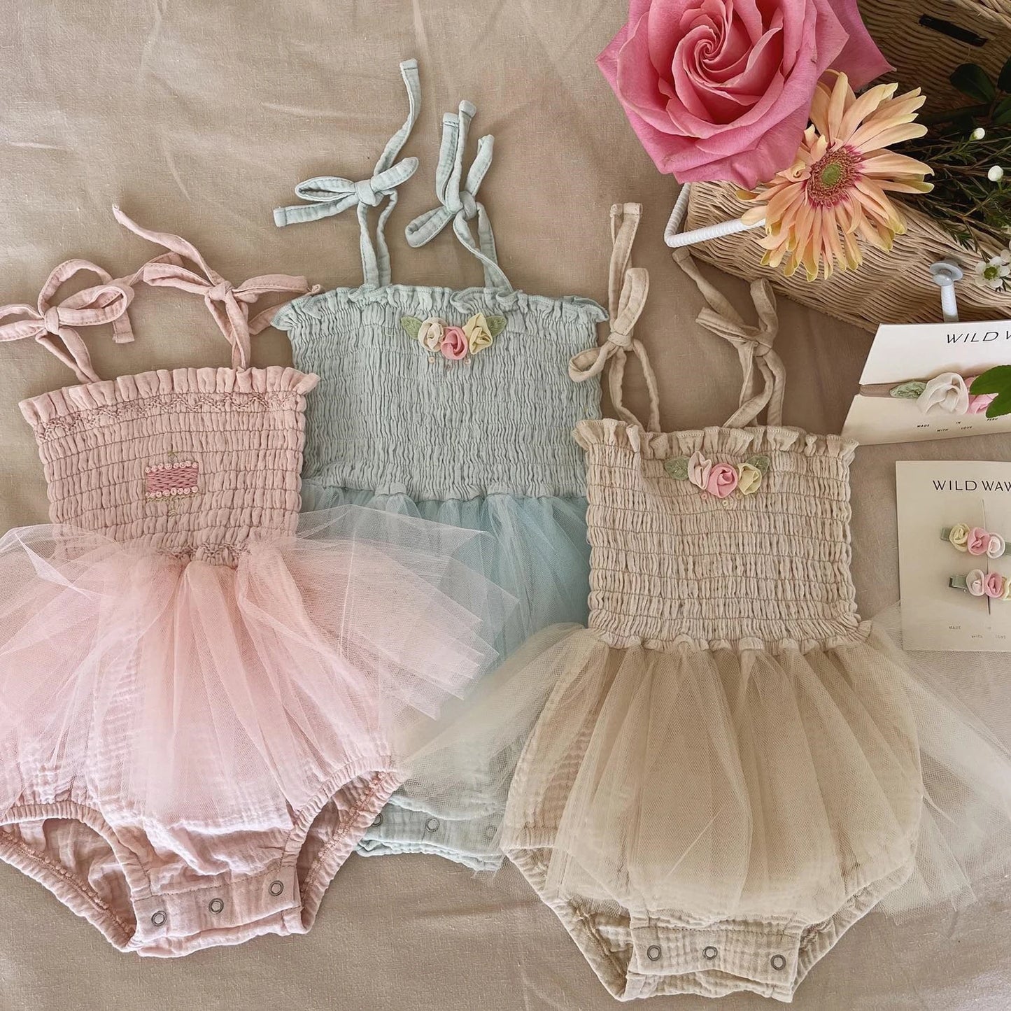 Newborn Baby Girl Clothes Spaghetti Straps Smocked Rompers with Tutu Skirt Toddler Bodysuit+Headband